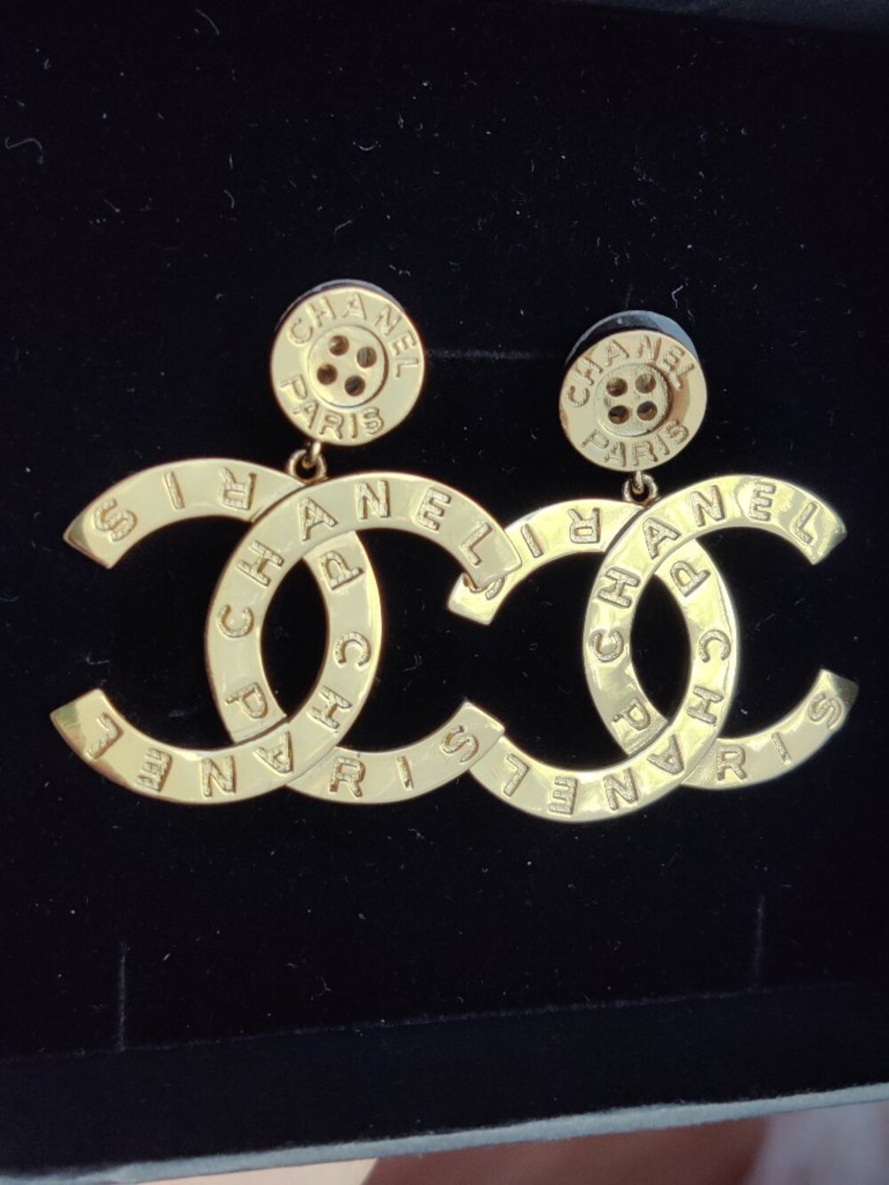 NEW Gold Tone Hi-Polished Button-Dangle Letters Runway Earrings - Picture 2 of 6